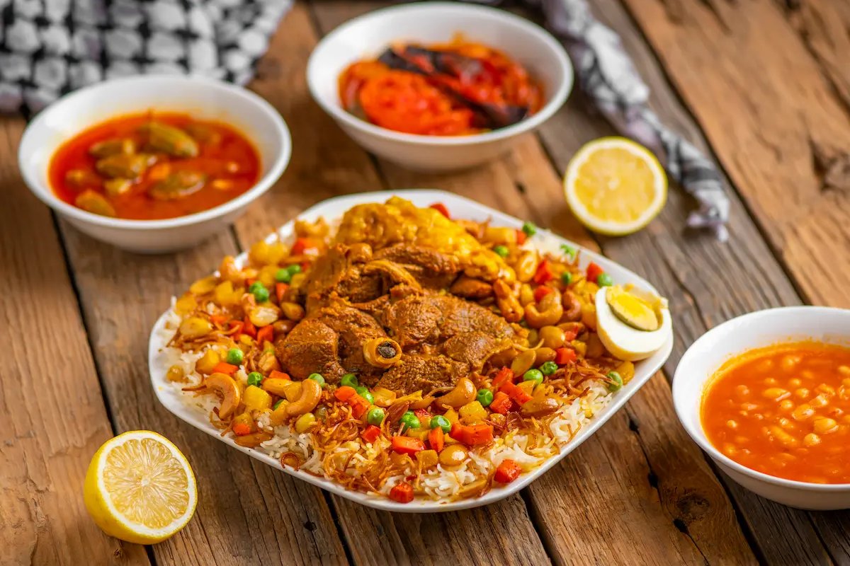 الأطباق الرئيسية